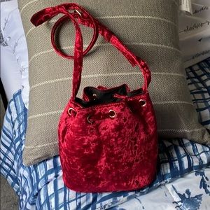 Forever 21 pouch crossbody